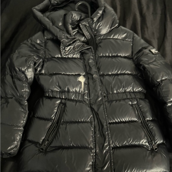 Girls Coat.great coat/clean.. minor defect can be sowed or covered with Patch. - Picture 6 of 6